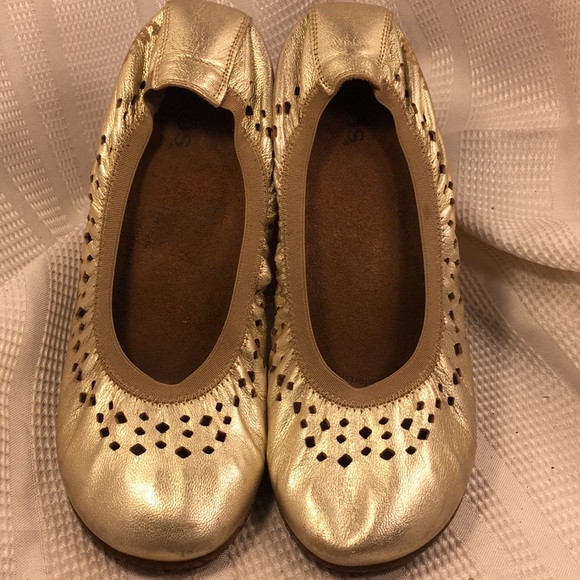 Taos leather elevated ballet flats worn once Comfy 2 - Picture 1 of 8
